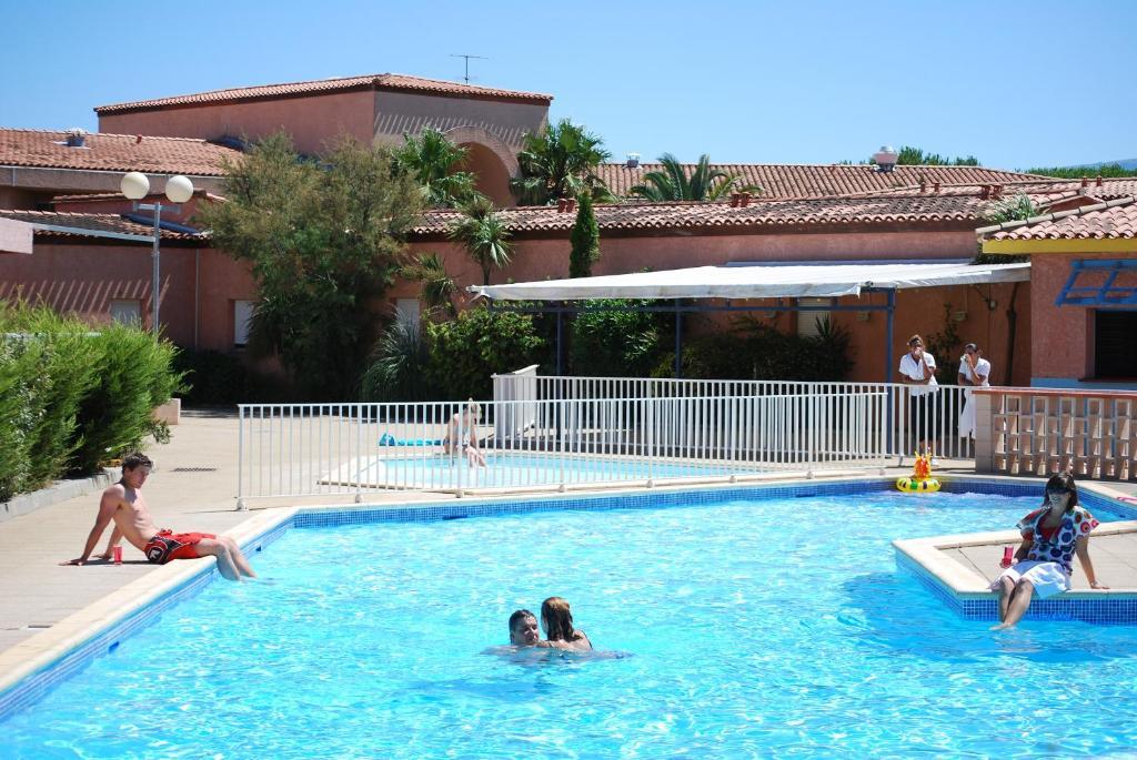 Lagrange Grand Bleu Vacances - Residence Les Jardins De Neptune Saint-Cyprien  Ngoại thất bức ảnh